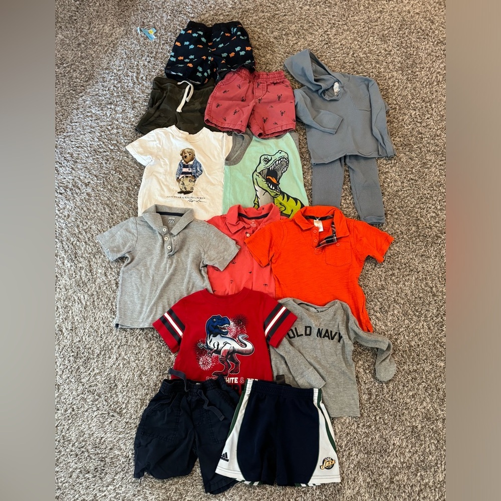 3T boy’s clothes bundle 18pieces.